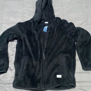 Hollister faux fur black zipper hoodie , has inside pockets